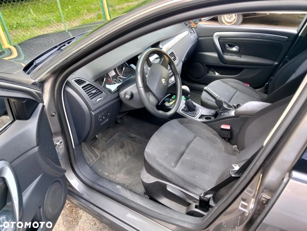 Renault Laguna 1.5 dCi Expression - 10