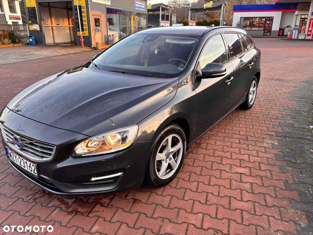 Volvo V60 D2 Kinetic - 1