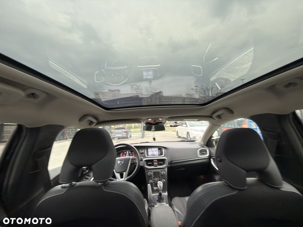 Volvo V40 D3 - 17