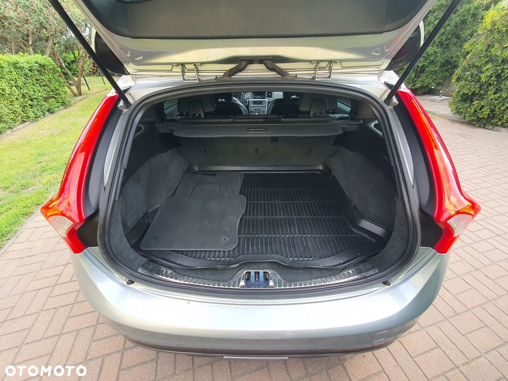 Volvo V60 D4 Drive-E R-Design Summum - 21