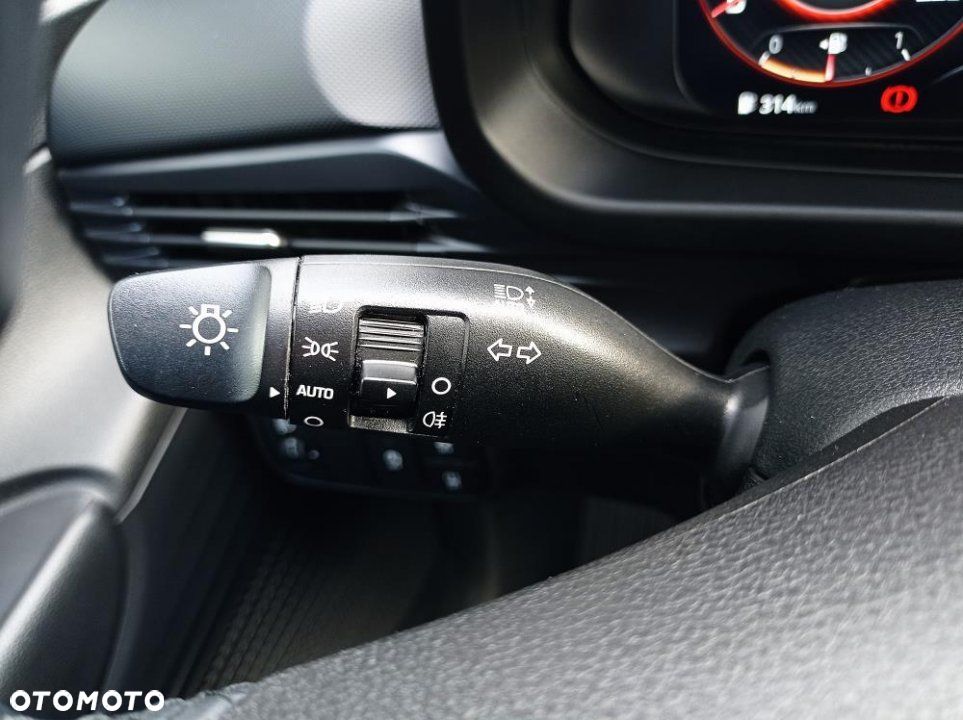 Hyundai i20 - 17