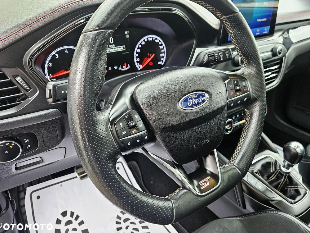 Ford Focus 2.3 EcoBoost S&S ST mit Styling-Paket - 19