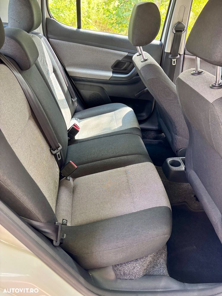 Skoda Fabia Combi 1.2 Ambiente - 11