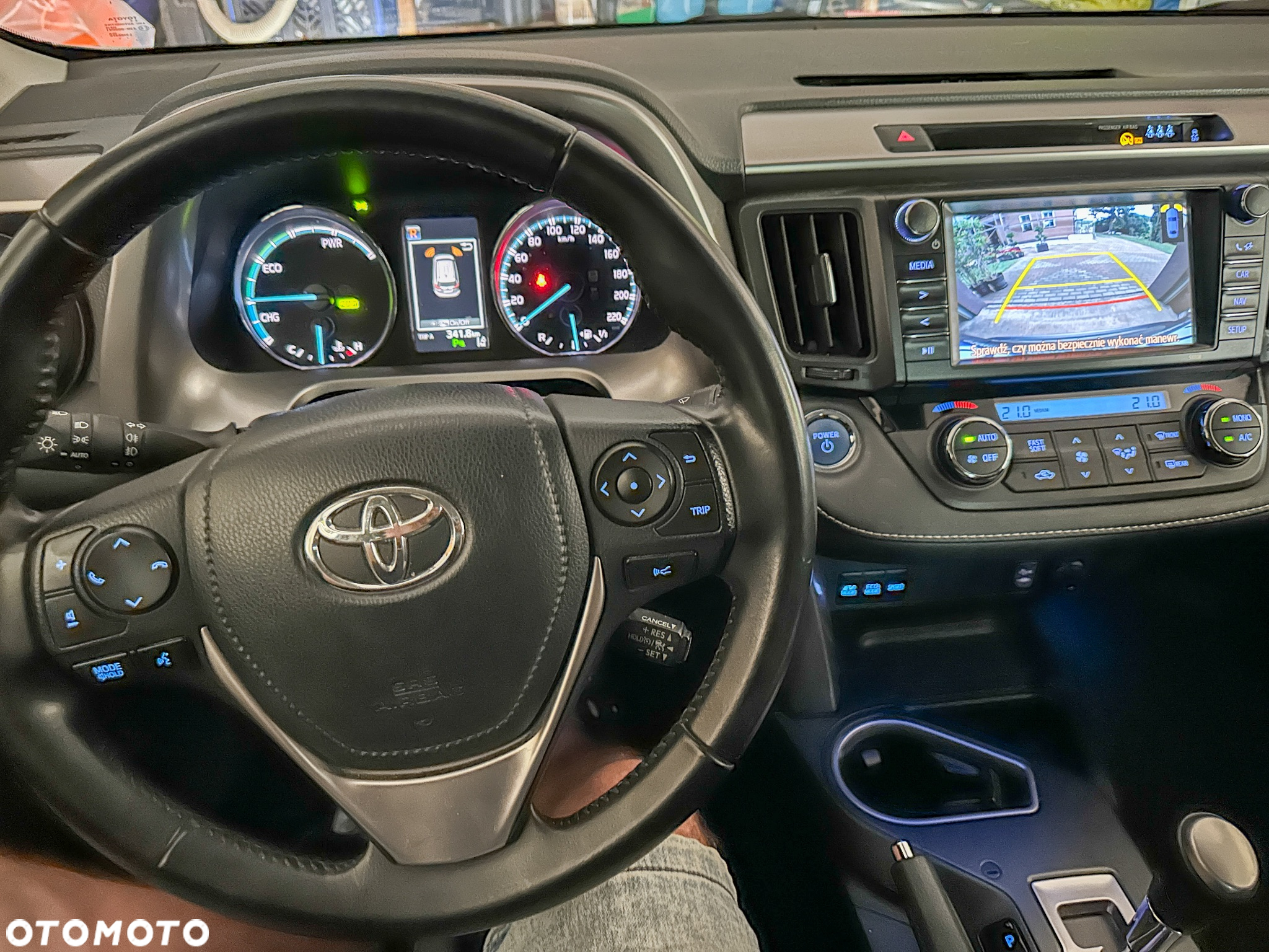 Toyota RAV4 Hybrid Premium 4x4 - 9