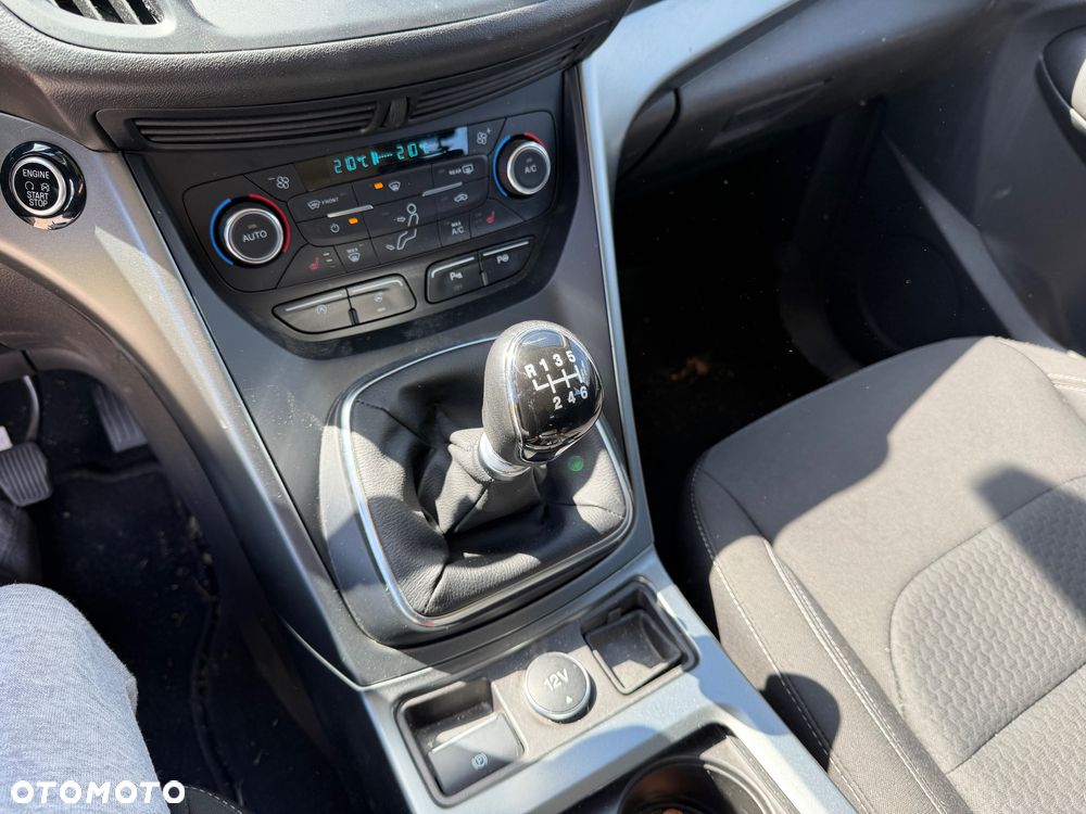 Ford Kuga 1.5 EcoBoost FWD Titanium ASS - 19