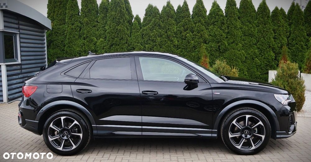 Audi Q3 Sportback - 4