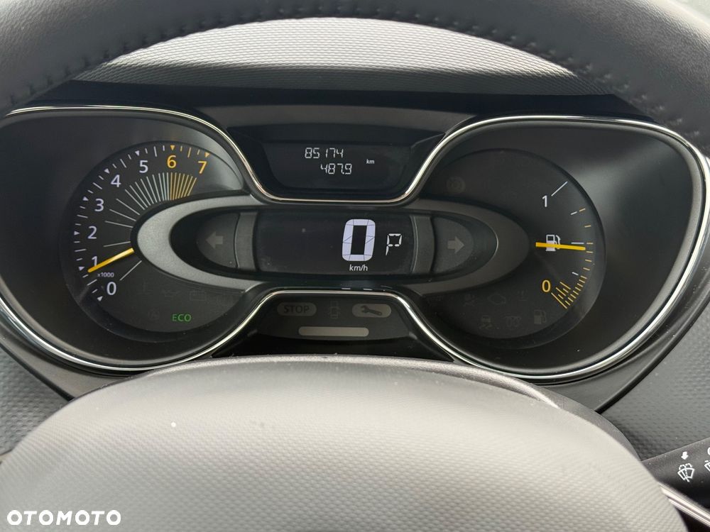 Renault Captur ENERGY TCe 120 EDC Luxe - 28