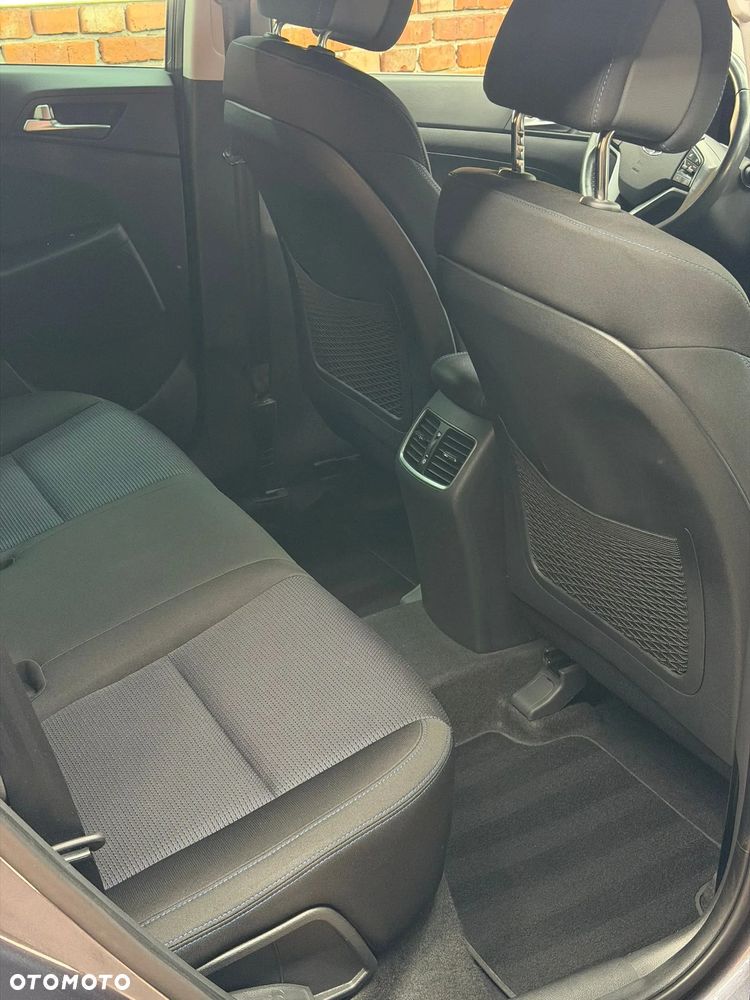 Hyundai Tucson 2.0 CRDi 4WD Automatik Style - 35