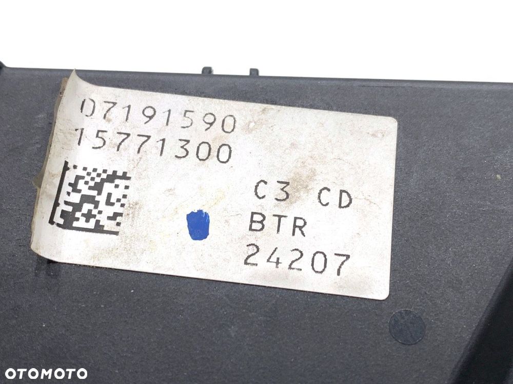 KLAMKA ZEWNĘTRZNA PRAWY PRZÓD  BMW 5 (E60) 2003 - 2010 530 d 173 kW [235 KM] olej napędowy 2007 - - 6