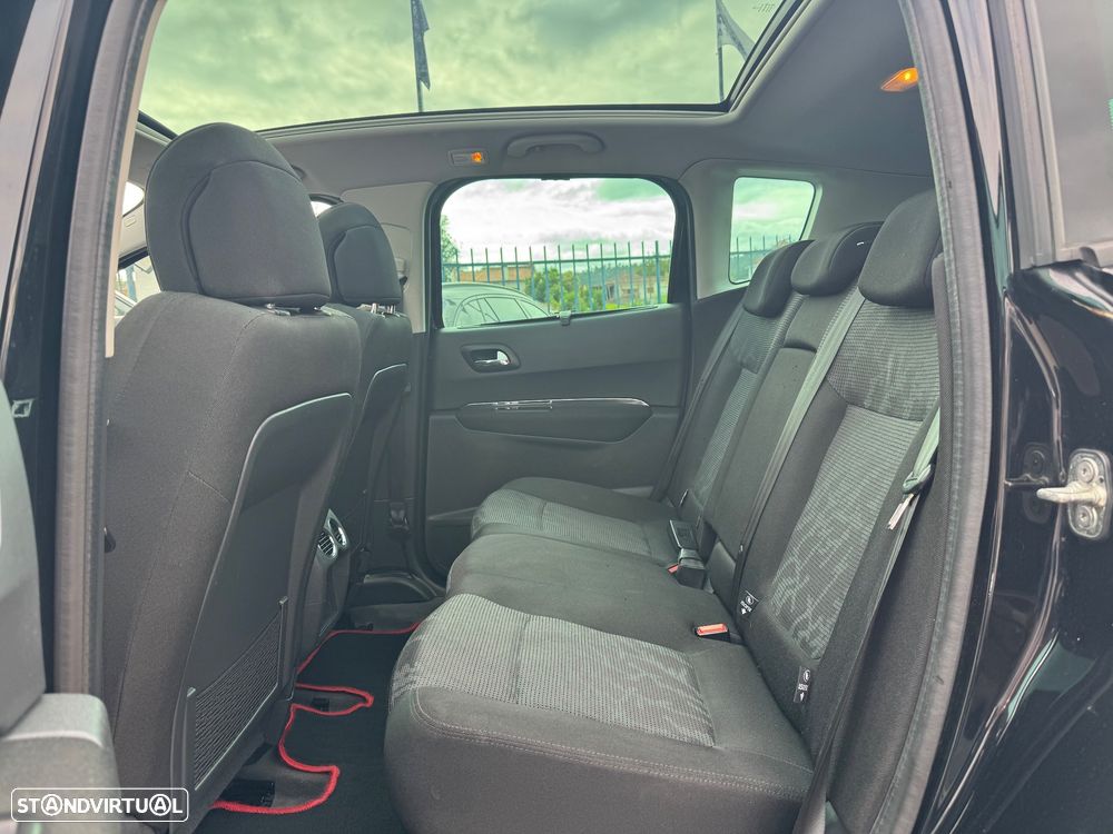 Peugeot 3008 1.6 HDi Executive — fotografia 12