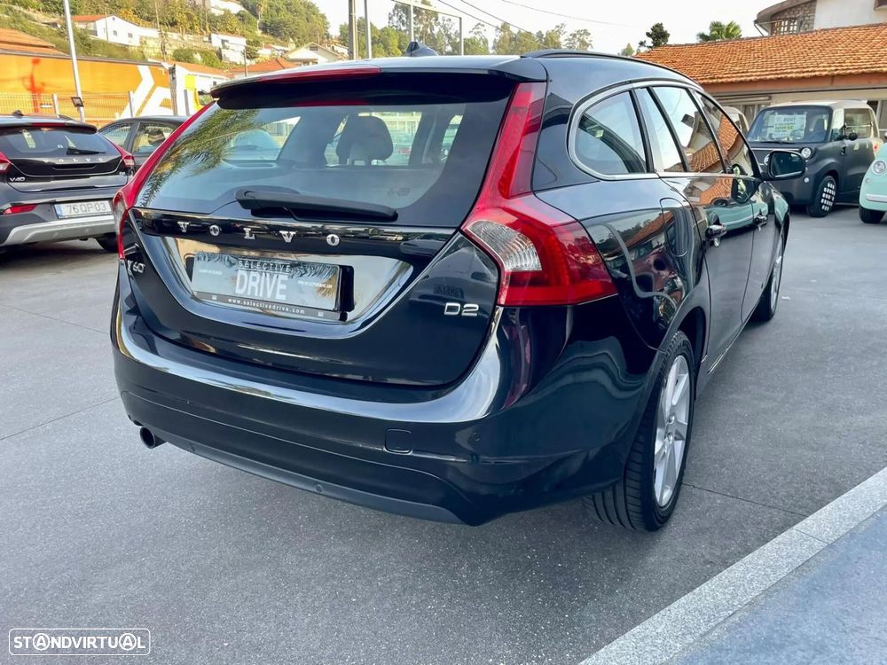 Volvo V60 1.6 D2 Drive Momentum Powershift Start/Stop - 5