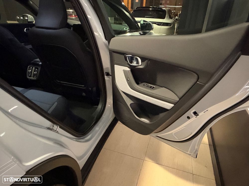 Polestar 2 Long Range 78 kWh AWD Performance - 45