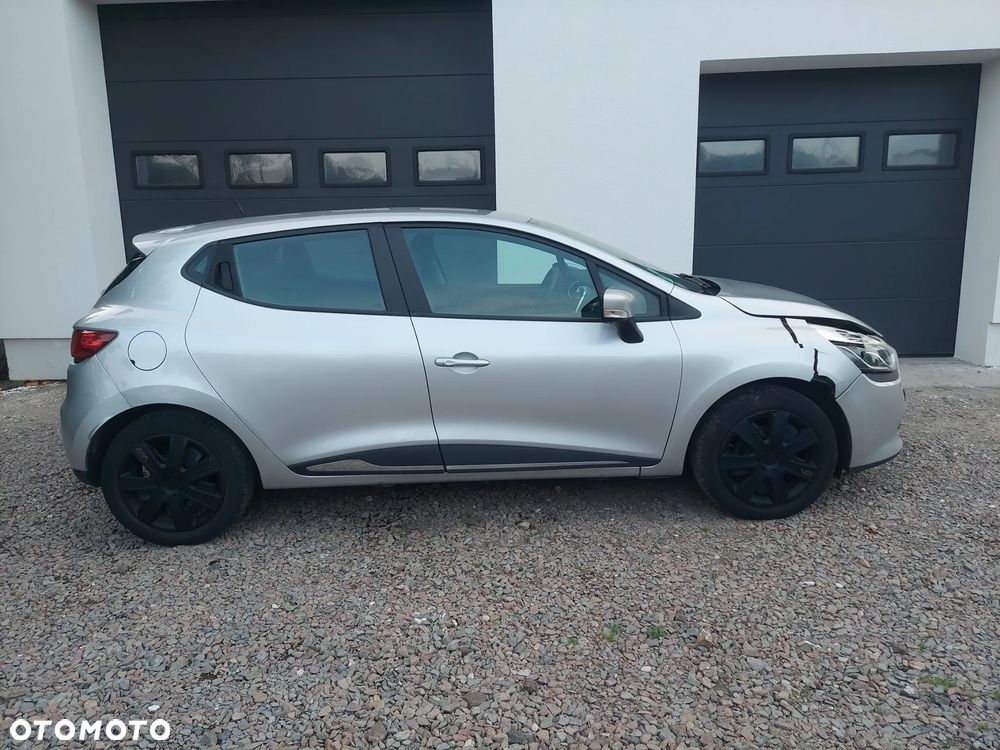 Renault Clio TCe 90 ZEN - 16