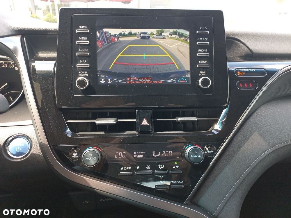 Toyota Camry 2.5 Hybrid Comfort CVT - 19