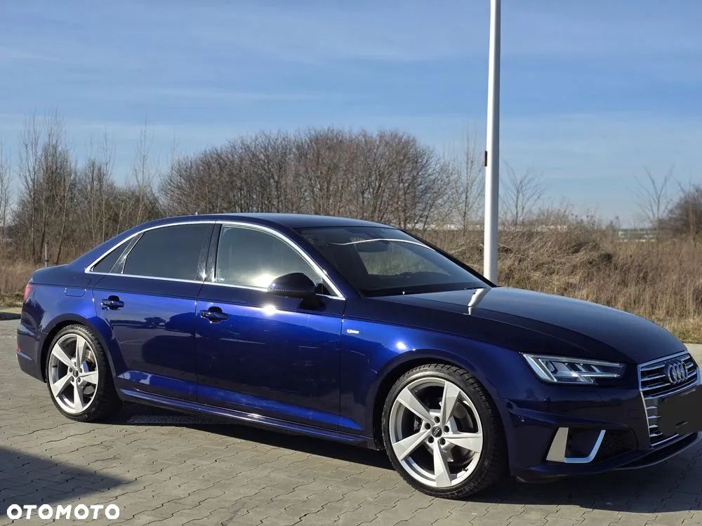 Audi A4 Limousine - 4