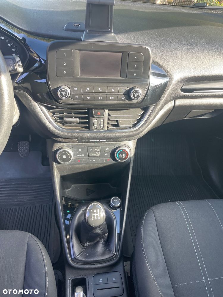 Ford Fiesta - 10