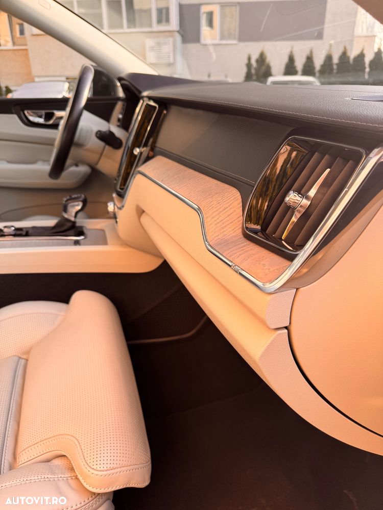 Volvo XC 60 D4 Inscription - 14