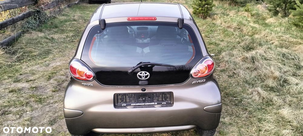 Toyota Aygo x-pose - 30