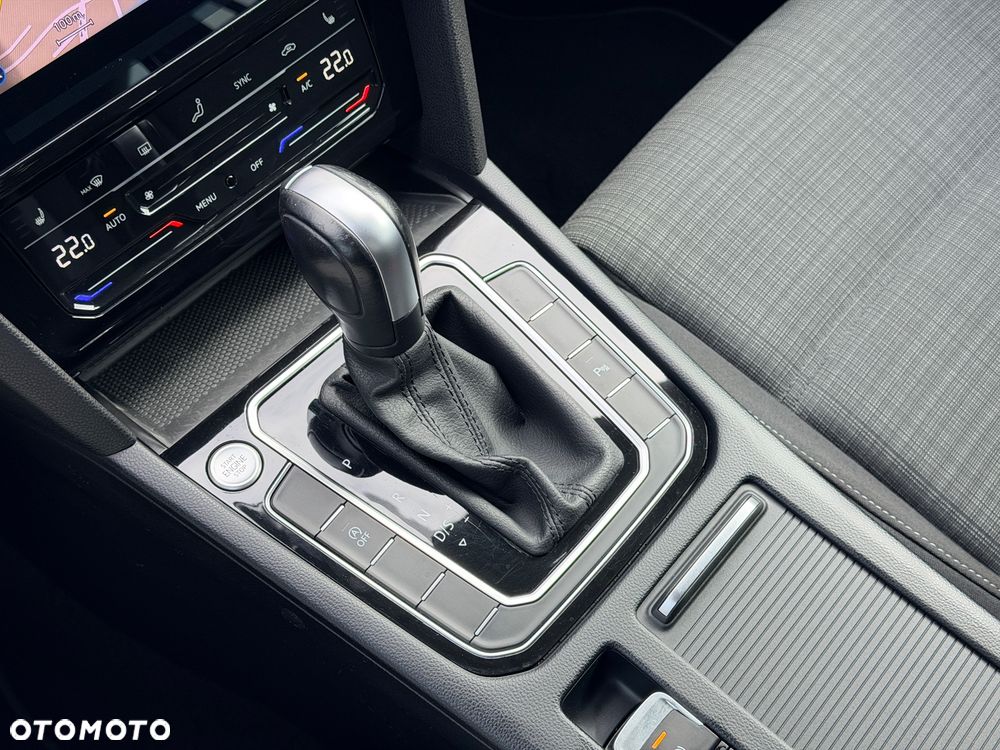 Volkswagen Passat Variant 1.5 TSI EVO Business DSG - 12