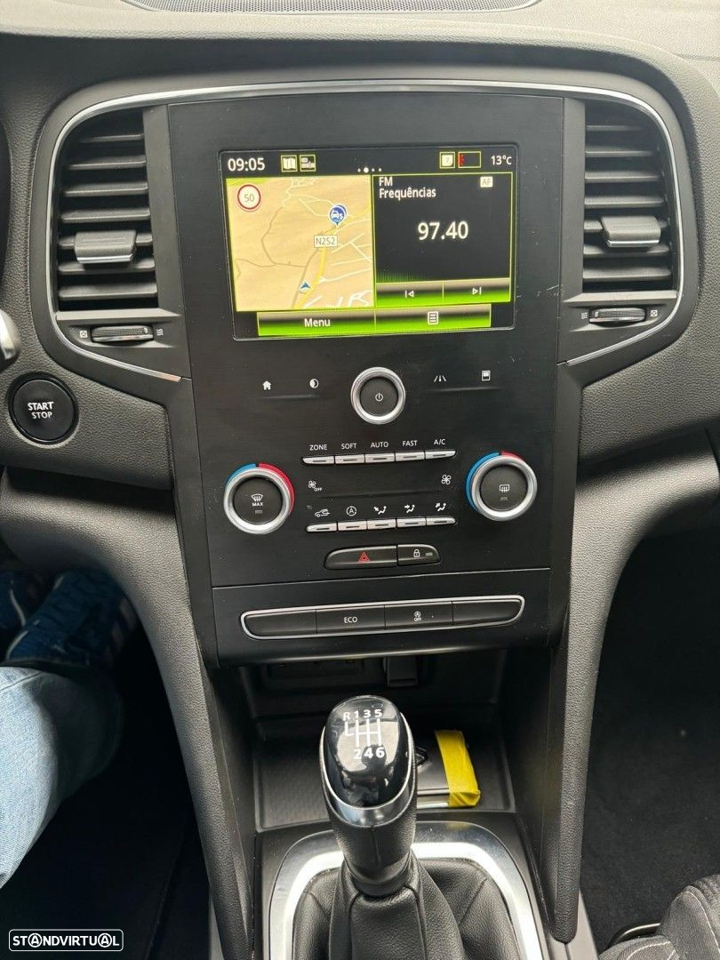 Renault Mégane Sport Tourer 1.5 dCi Zen ECO - 15