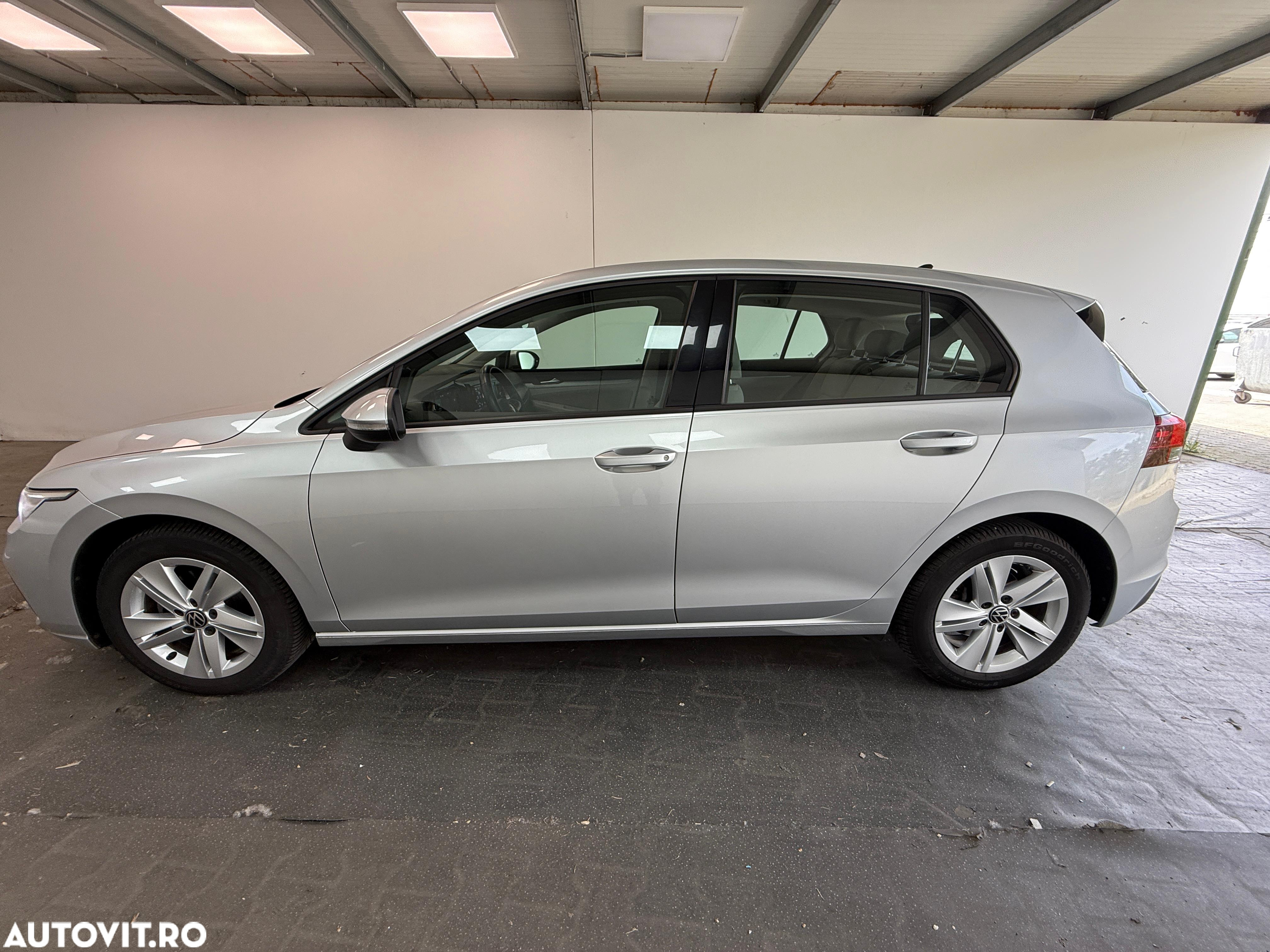 Volkswagen Golf 1.5 eTSI ACT DSG MHEV Life - 28