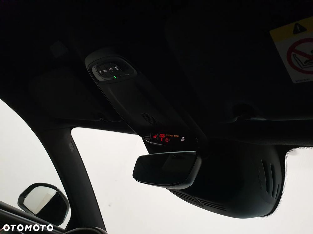 Volvo XC 40 D4 AWD R-Design - 33