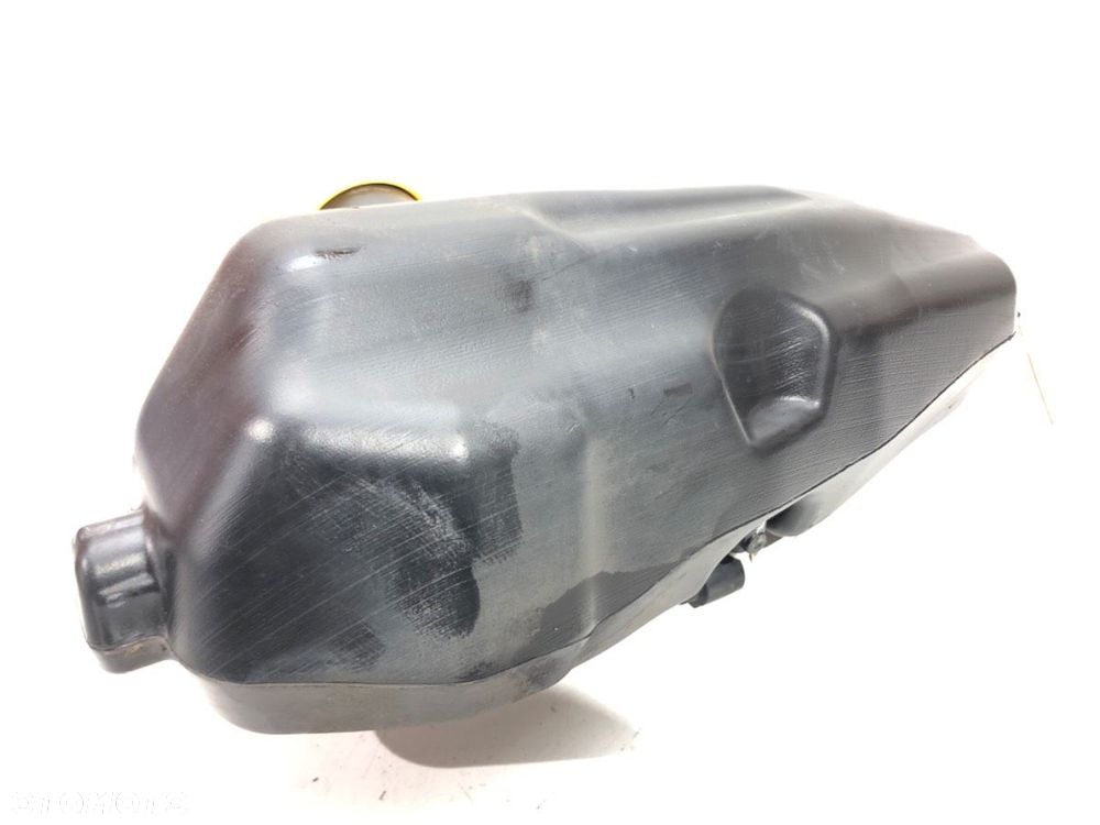 ZBIORNIK SPRYSKIWACZY  DACIA DUSTER (HM_) 2017 - 2022 1.5 dCi 115 (HMAD) 85 kW [116 KM] olej - 2