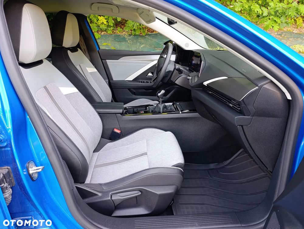 Opel Astra 1.2 T Business Elegance S&S - 5