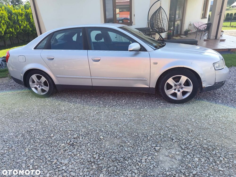 Audi A4 Avant - 1