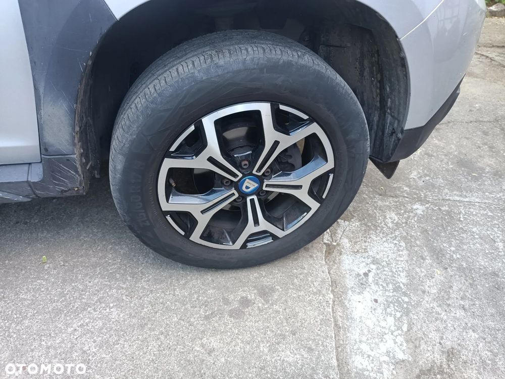 Dacia Duster 1.0 TCe SL Celebration - 4