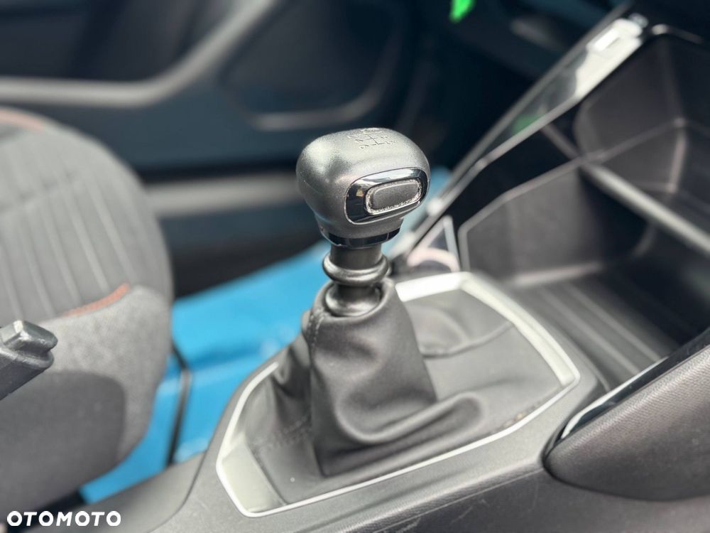 Peugeot 2008 1.5 BlueHDi Active Pack S&S - 15