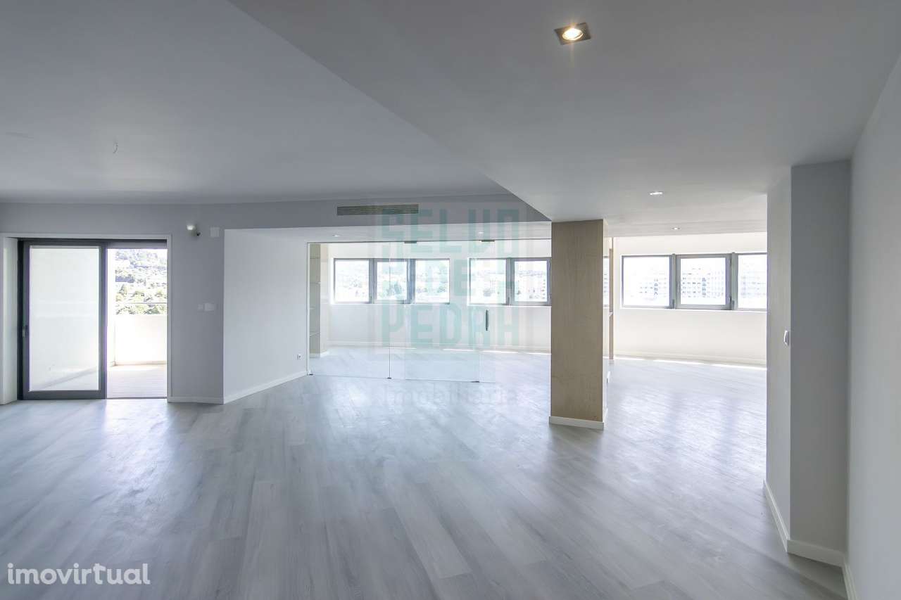 T4 Braga renovado c/ garagem - Grande imagem: 2/42