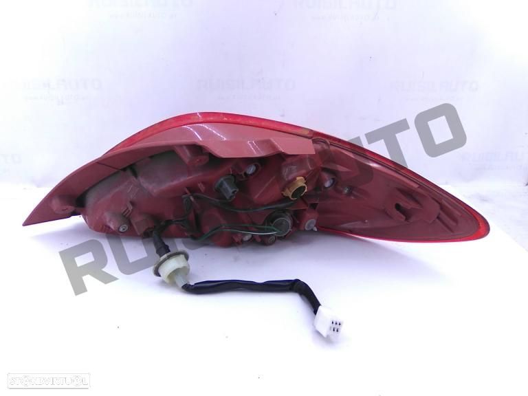 Farolim Trás Painel Esquerdo  Mazda Mazda2 Ii [2007_2015] 1.3 - 2