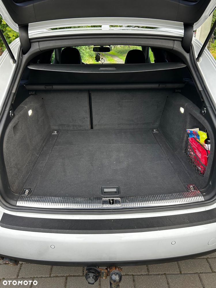 Audi A4 Avant 2.0 TDI Quattro Line - 19