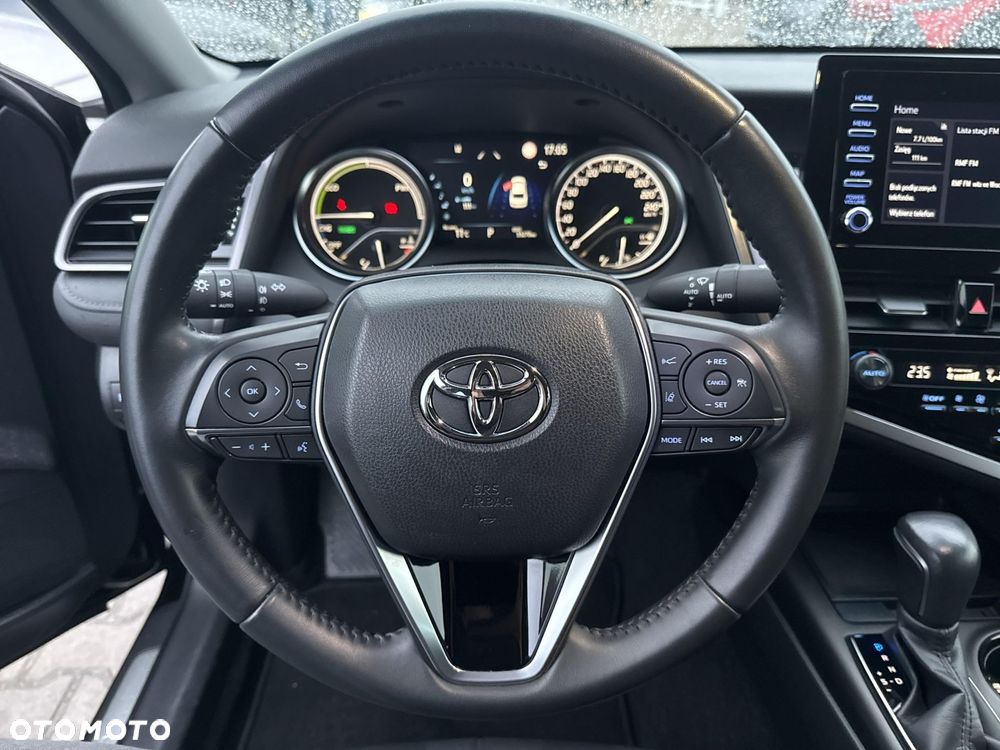Toyota Camry 2.5 Hybrid Comfort CVT - 16