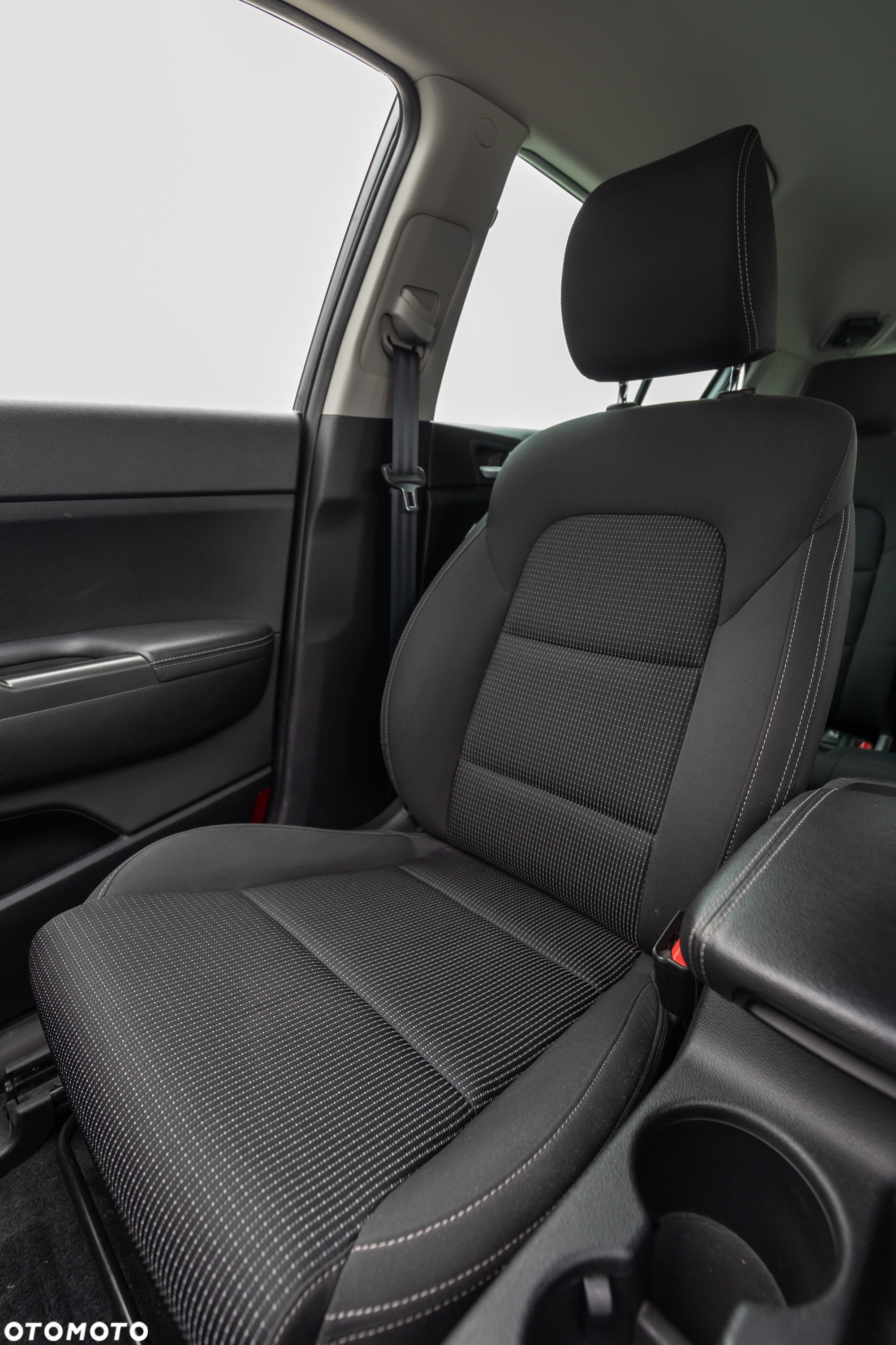 Kia Sportage 1.6 GDI L 2WD - 36