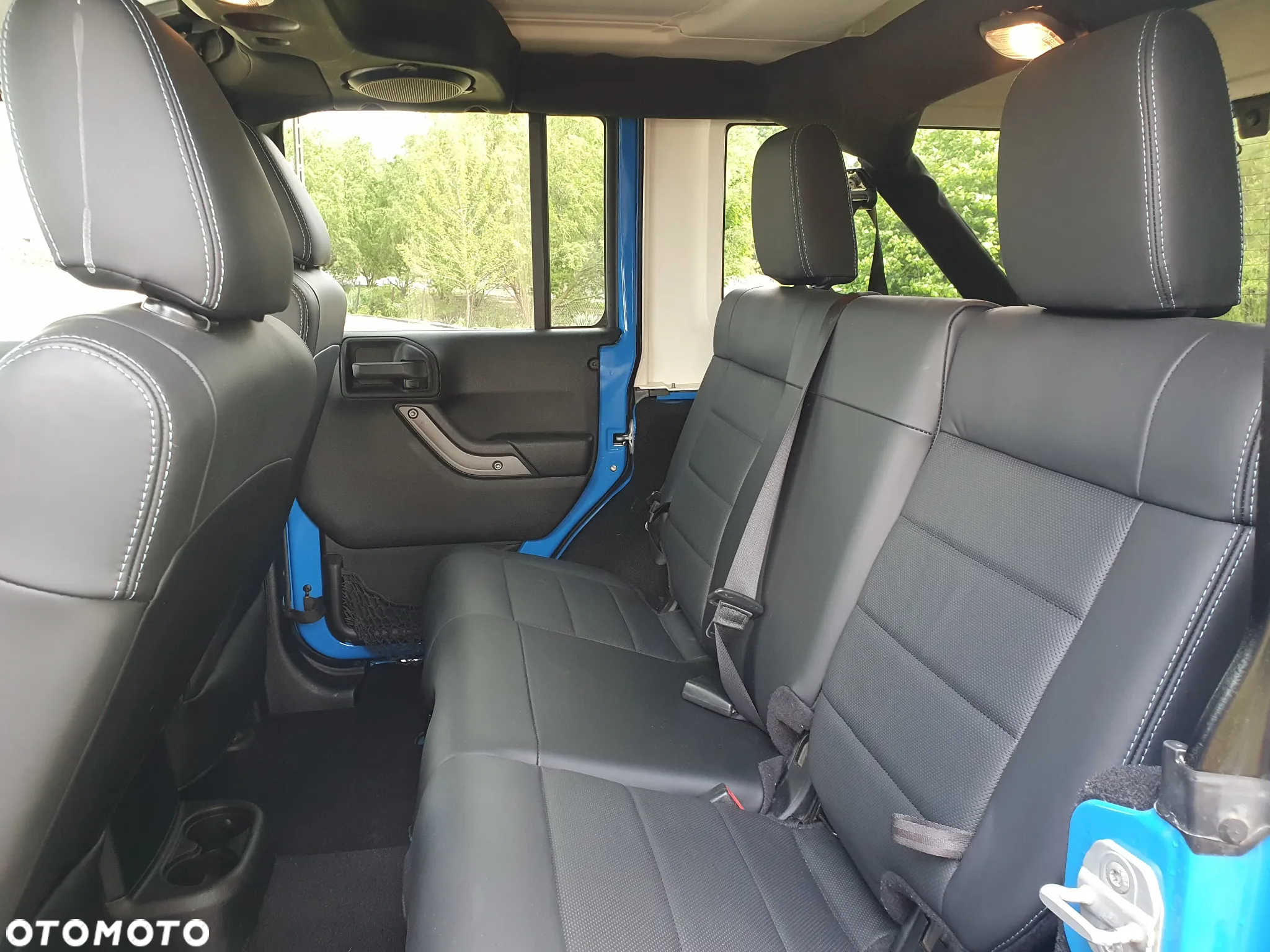 Jeep Wrangler Unlimited 3.8 Automatik Sahara - 24