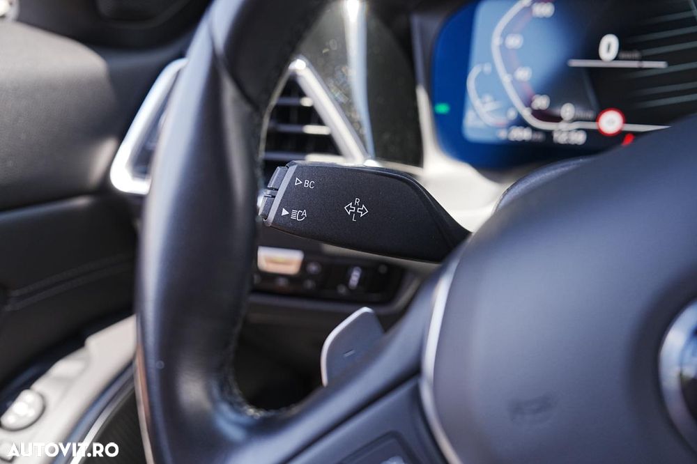 BMW Seria 3 320d Aut. Sport Line - 27