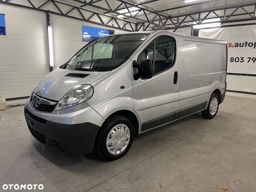 Opel Vivaro - 1