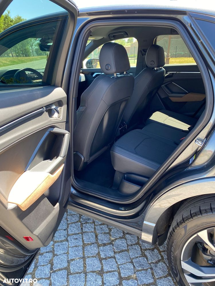 Audi Q3 Sportback 2.0 40 TDI quattro S tronic S Line - 32