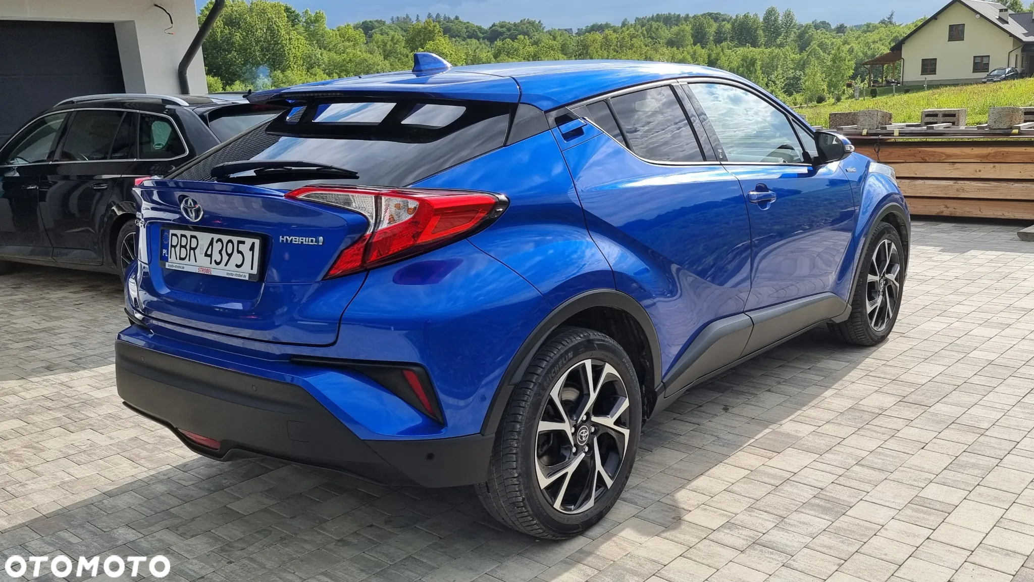 Toyota C-HR 1.8 Hybrid Team Deutschland - 4