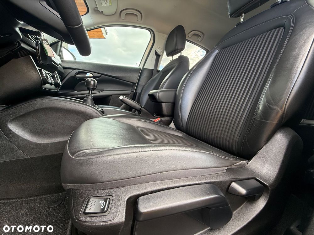 Fiat Tipo 1.4 T-Jet 16v S-Design - 13