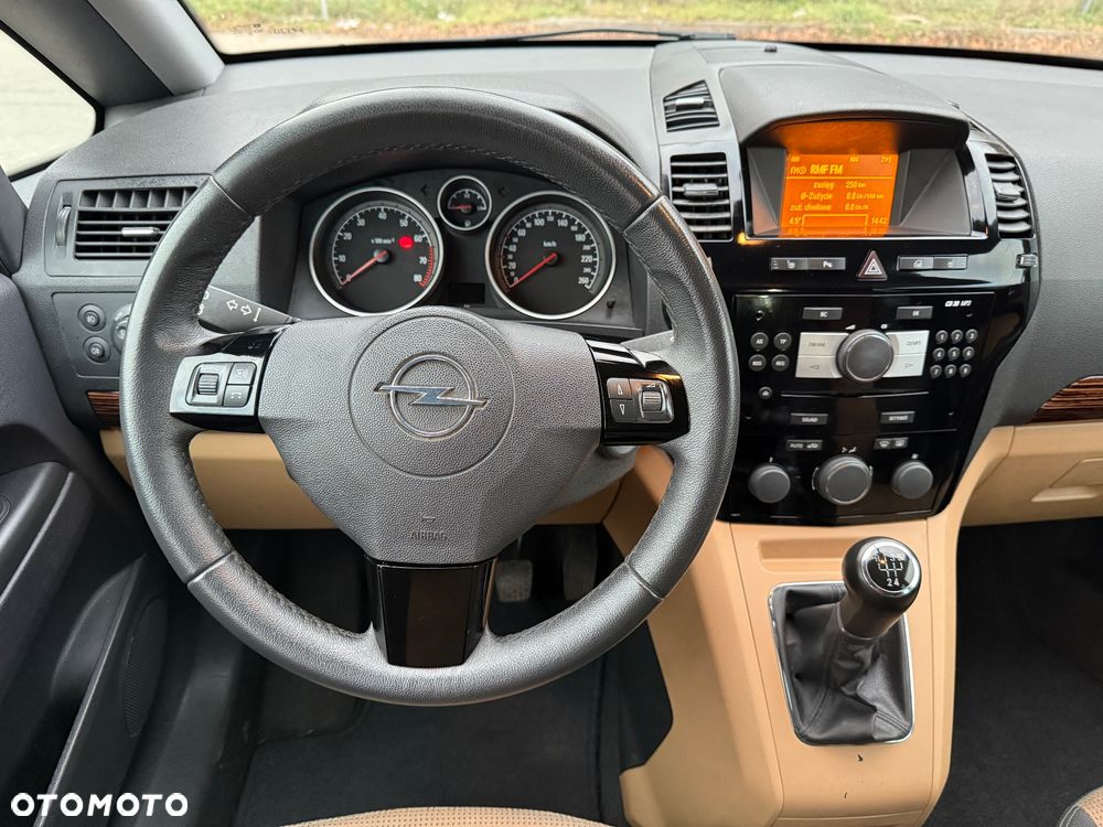 Opel Zafira 1.8 Family Plus - 20