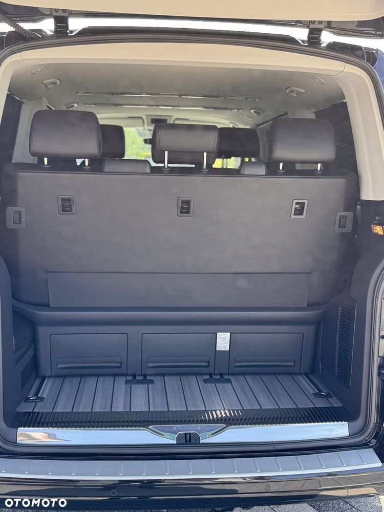 Volkswagen Multivan - 27