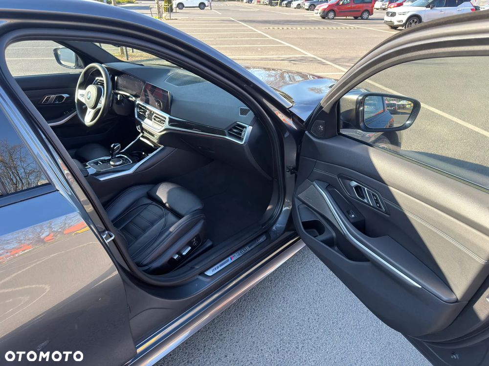 BMW Seria 3 M340i xDrive - 8