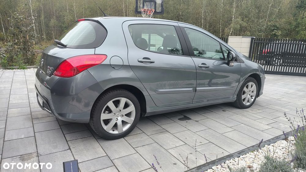 Peugeot 308 1.6 Premium Plus - 7
