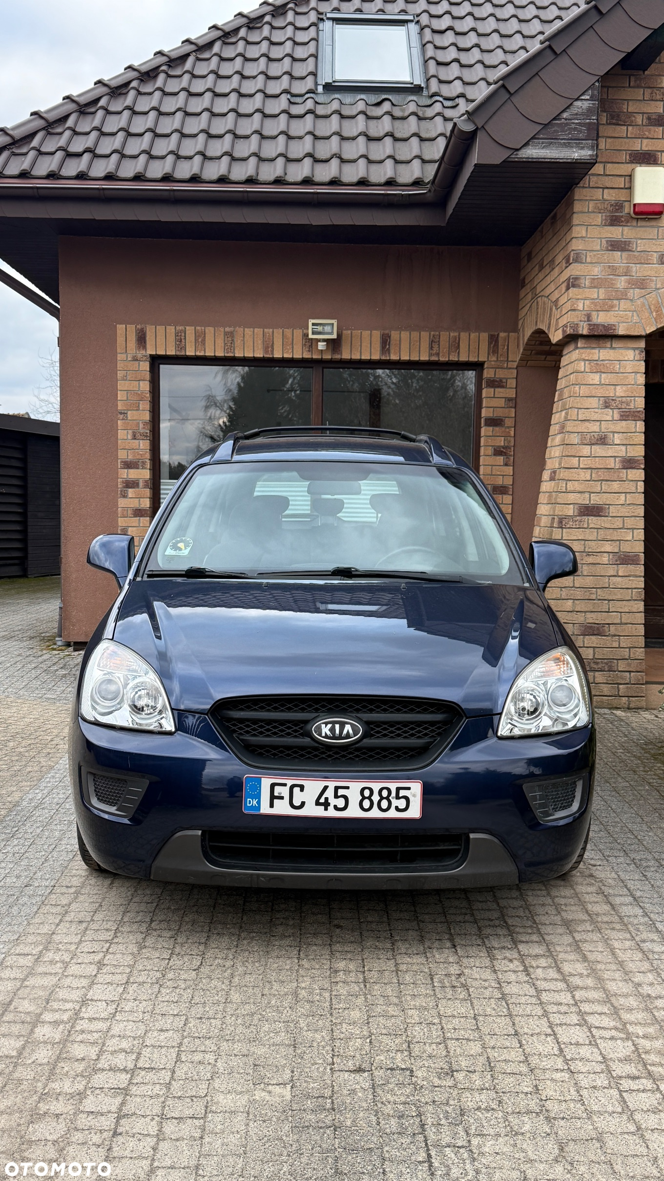 Kia Carens 2.0 CVVT EX - 2