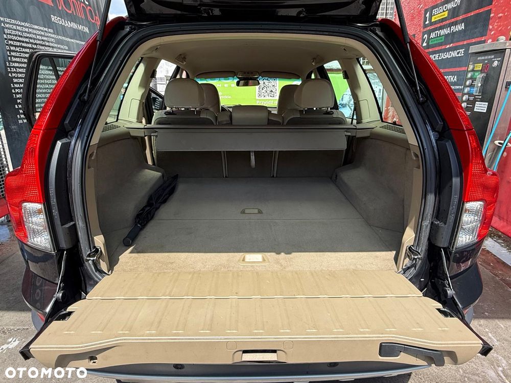 Volvo XC 90 4.4 V8 AWD Momentum - 18