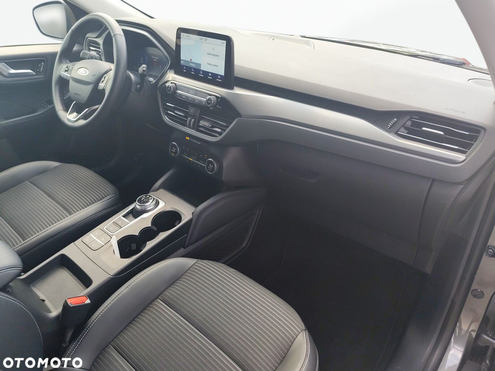 Ford Kuga - 19