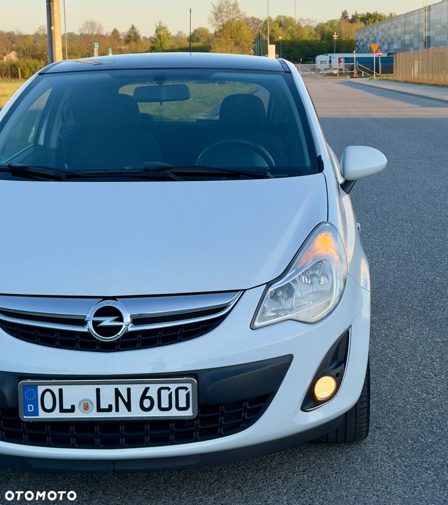 Opel Corsa 1.4 16V Color Edition - 24